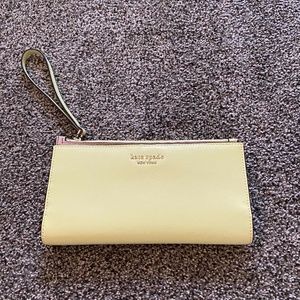 COPY - Lightly used Kate Spade wristlet